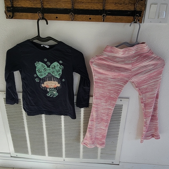 Clothes - Picture 15 of 16